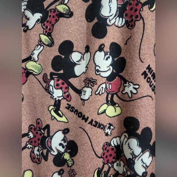 LulaRoe Disney Womens  Mickey Minnie Mouse T-Shiry Size L - Picture 3 of 4